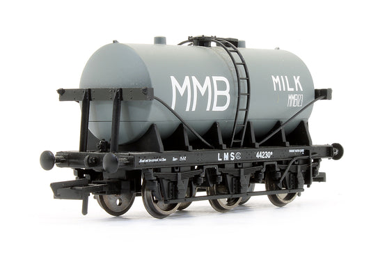 Pre-Owned 'Milk Marketing Board' 6 Wheel Tank Wagon
