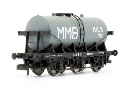 Pre-Owned 'Milk Marketing Board' 6 Wheel Tank Wagon