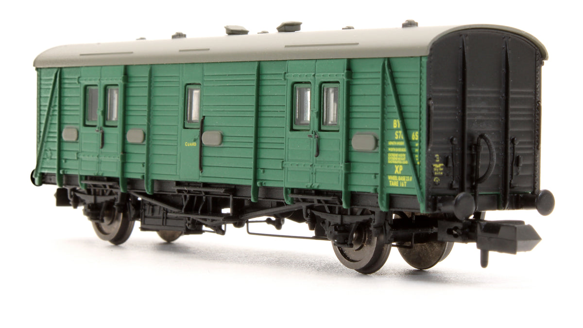 Pre-Owned Maunsell Coach BR Brake Van SR Green 766