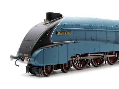 RailRoad A4 Class 4-6-2 4468 ‘Mallard’ LNER Garter Blue Steam Locomotive