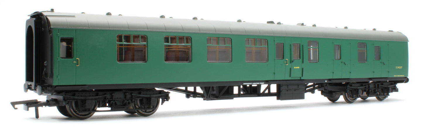 R40516 Mark 1 BSK Brake Second Corridor BR Green S34257