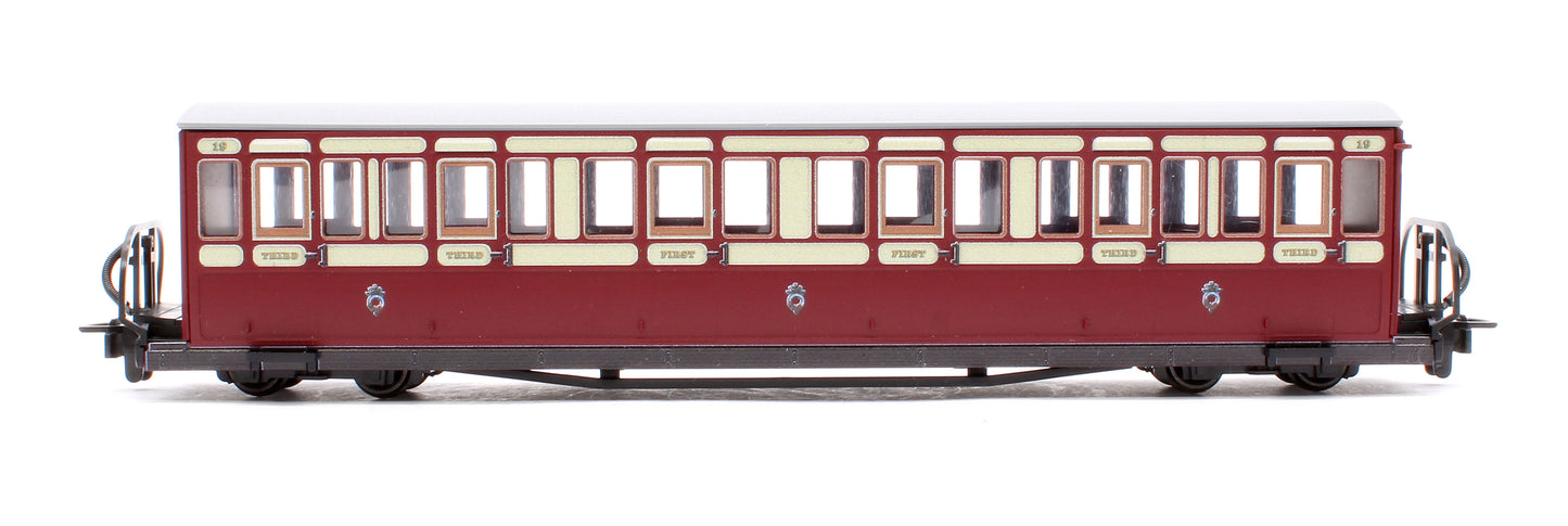 Ffestiniog Railway Long 'Bowsider' Bogie Coach, Red & Cream, No. 19