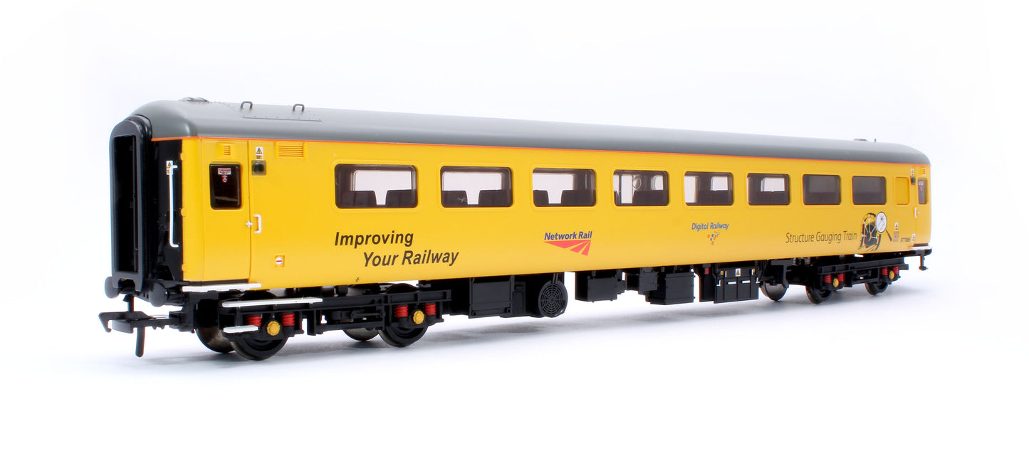 BR Mk2F ex-TSO Structure Gauging Train Coach Network Rail Yellow No.977985