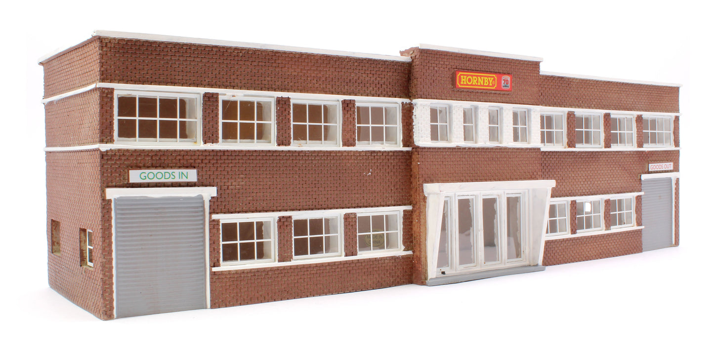 Pre-Owned R7395 Hornby 70th: Hornby's Office Building - Limited Edition