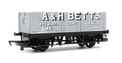 RailRoad A & H Betts Plank Open (PO) No. 45 Wagon