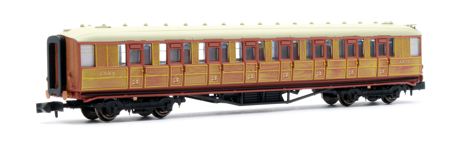 A4 Valanced Mallard 4468 Garter Blue & 4 Gresley Teak Coaches - DCC Fitted