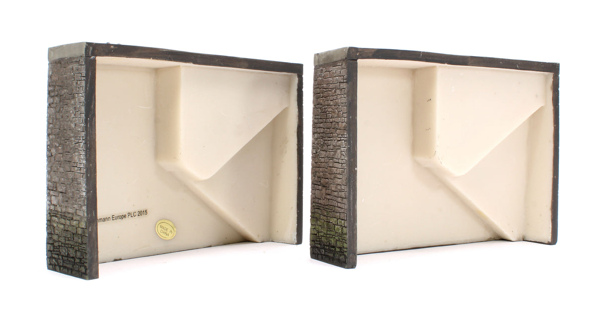 Pre-Owned Quayside Walls with Steps X2