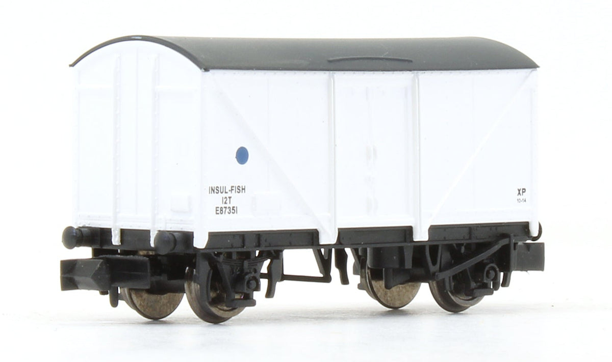 Pre-Owned Blue Spot Fish Van (white) #E87351