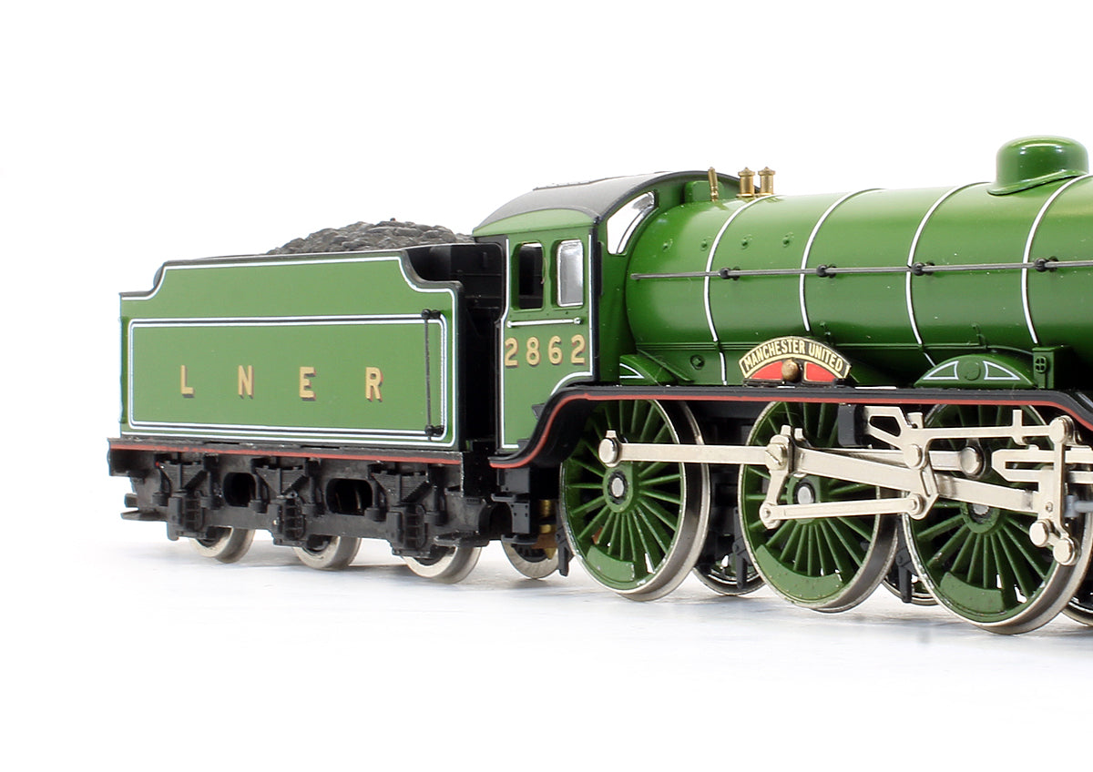 Pre-Owned LNER 4-6-0 B17 'Manchester United' 2862 Steam Locomotive