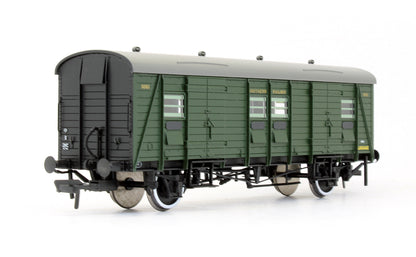 Pre-Owned 39-525A Southern PLV Passenger Luggage Van Southern Railway Green