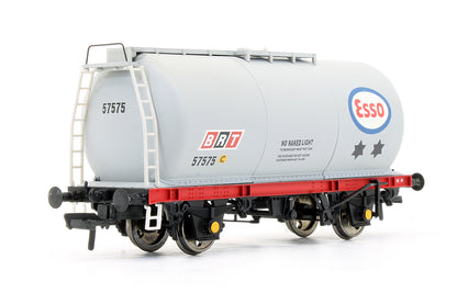 Pre-Owned 37-576 TTA Tank Wagon 'Esso' Grey '57575'