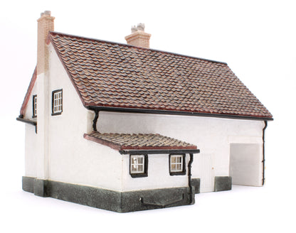 Pre-Owned The Boar's Head