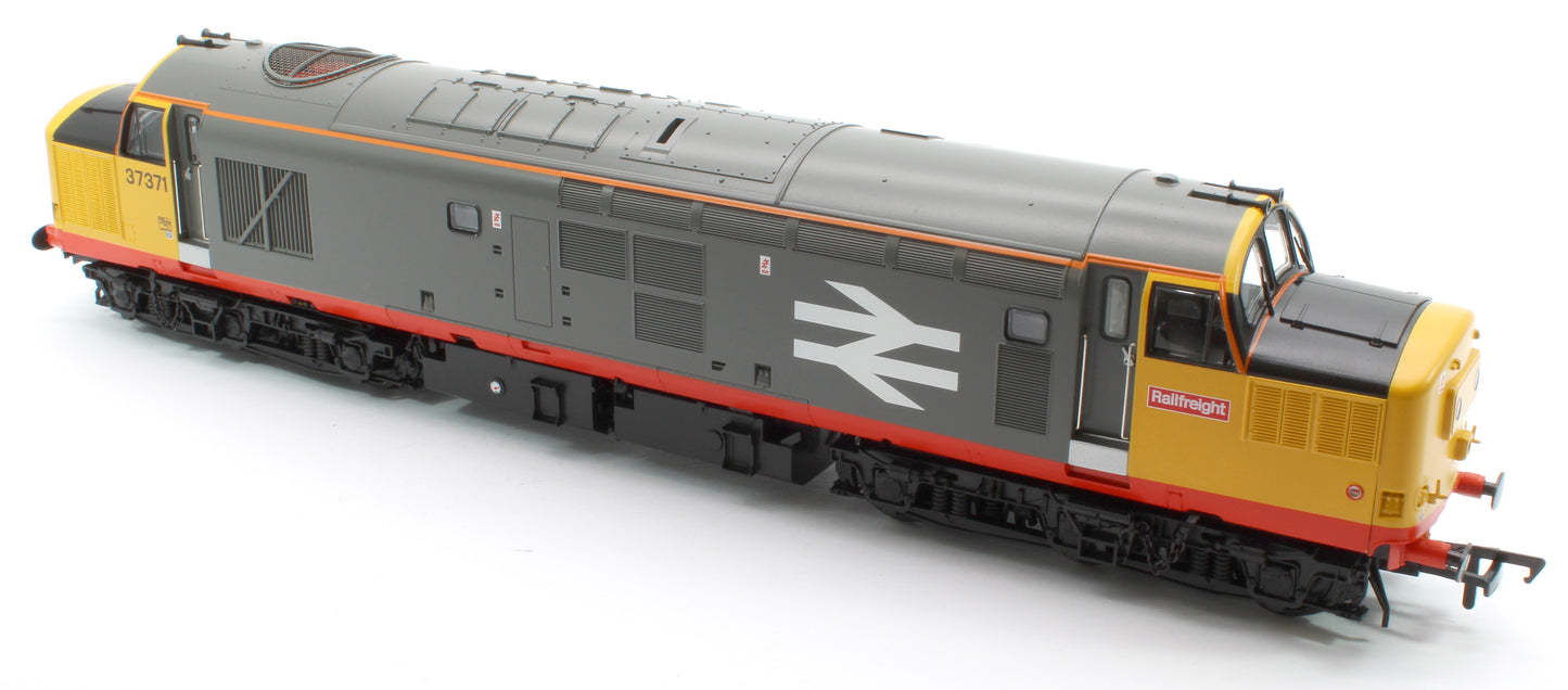 Class 37/0 Centre Headcode 37371 BR Railfeight (Red Stripe) Diesel Locomotive