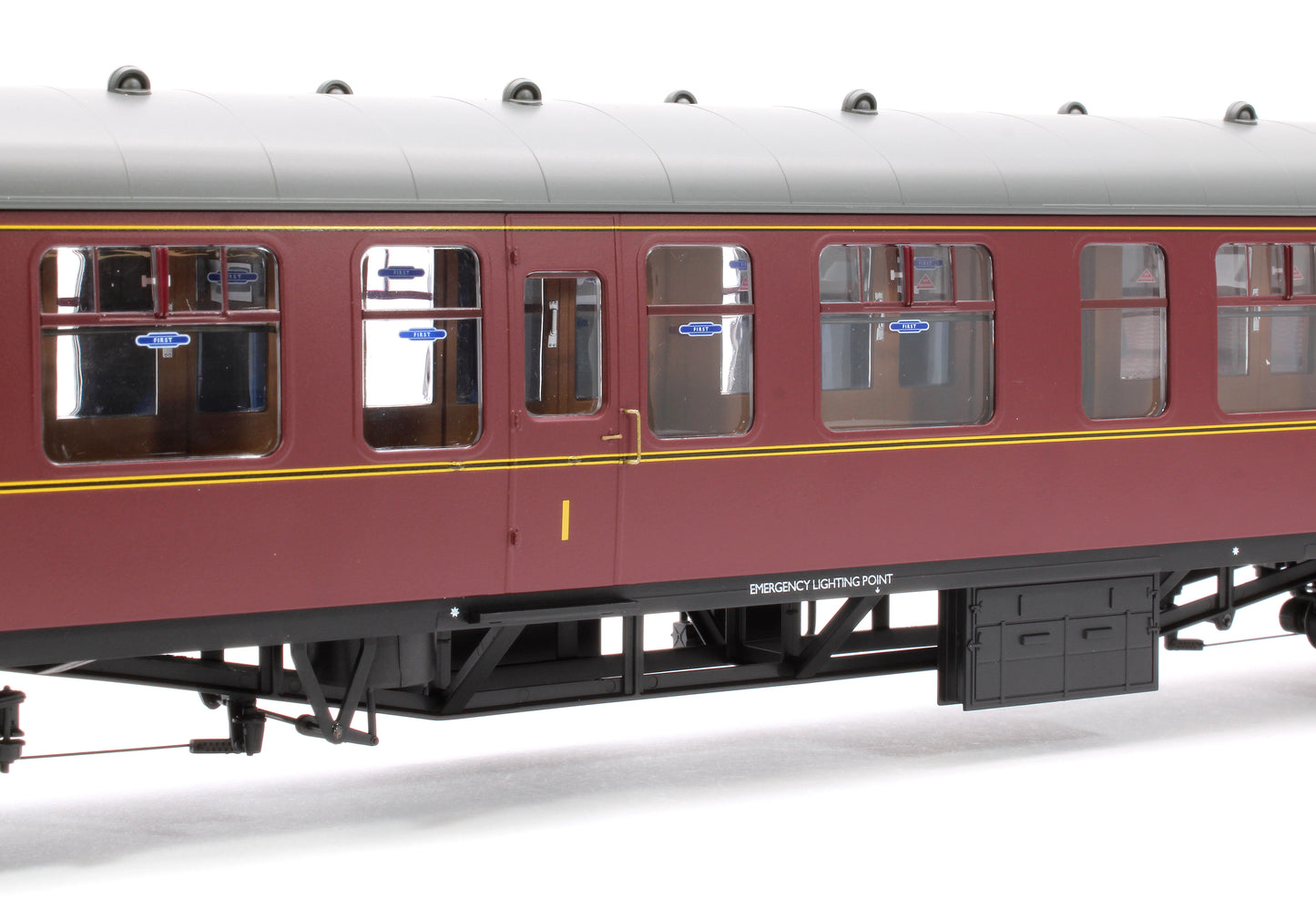 BR Mk1 Maroon CK W15425 with Window Beading