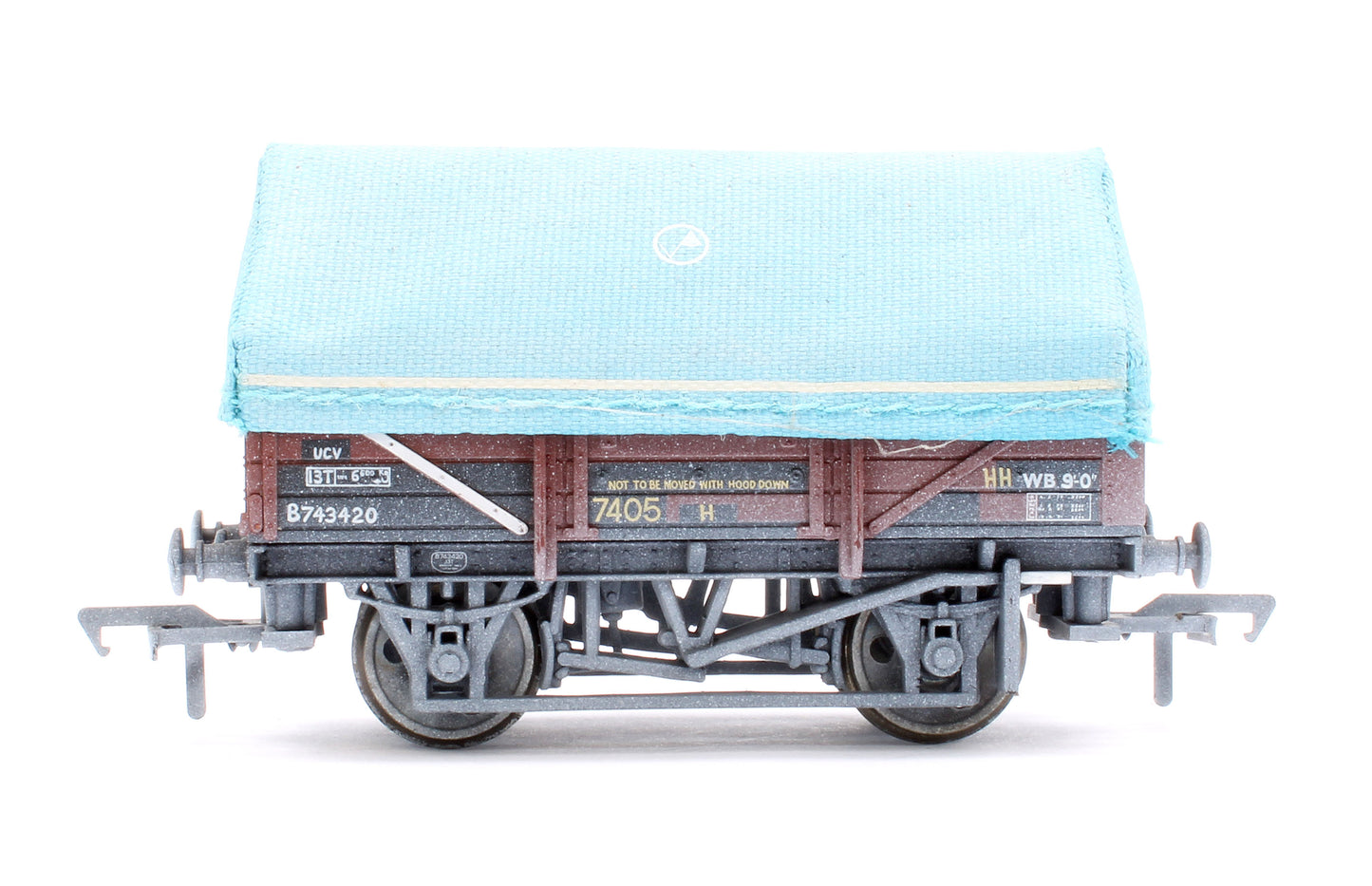 Pre-Owned 5 Plank BR Bauxite China Clay Wagon With Hood 'B743420' - Weathered