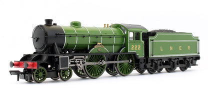 Pre-Owned R3062 RailRoad LNER 4-4-0 Hunt '222' Steam Locomotive