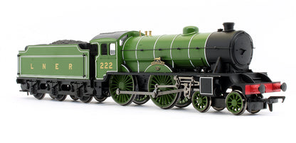Pre-Owned R3062 RailRoad LNER 4-4-0 Hunt '222' Steam Locomotive