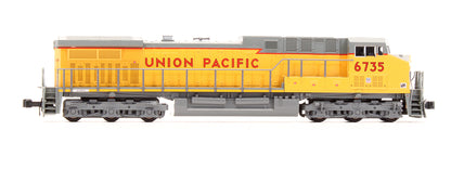 176-7038 Pre-Owned GE AC4400CW Diesel Locomotive Union Pacific - Road #6735