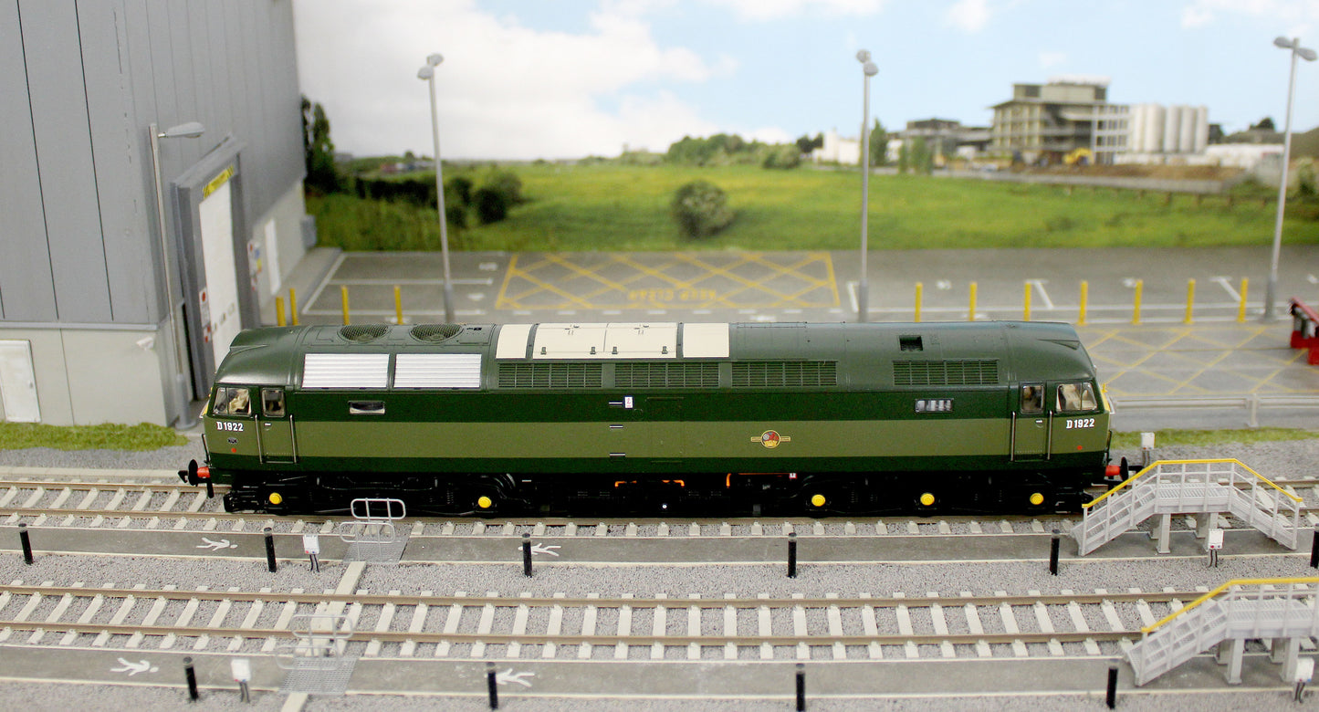 35-410A Class 47/0 D1922 BR Two-Tone Green (Small Yellow Panels) Diesel Locomotive