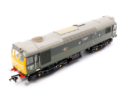 Class 25/3 D7672 'Tamworth Castle' BR Two-Tone Green (Full Yellow Ends) Diesel Locomotive