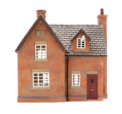 Pre-Owned Farmhouse