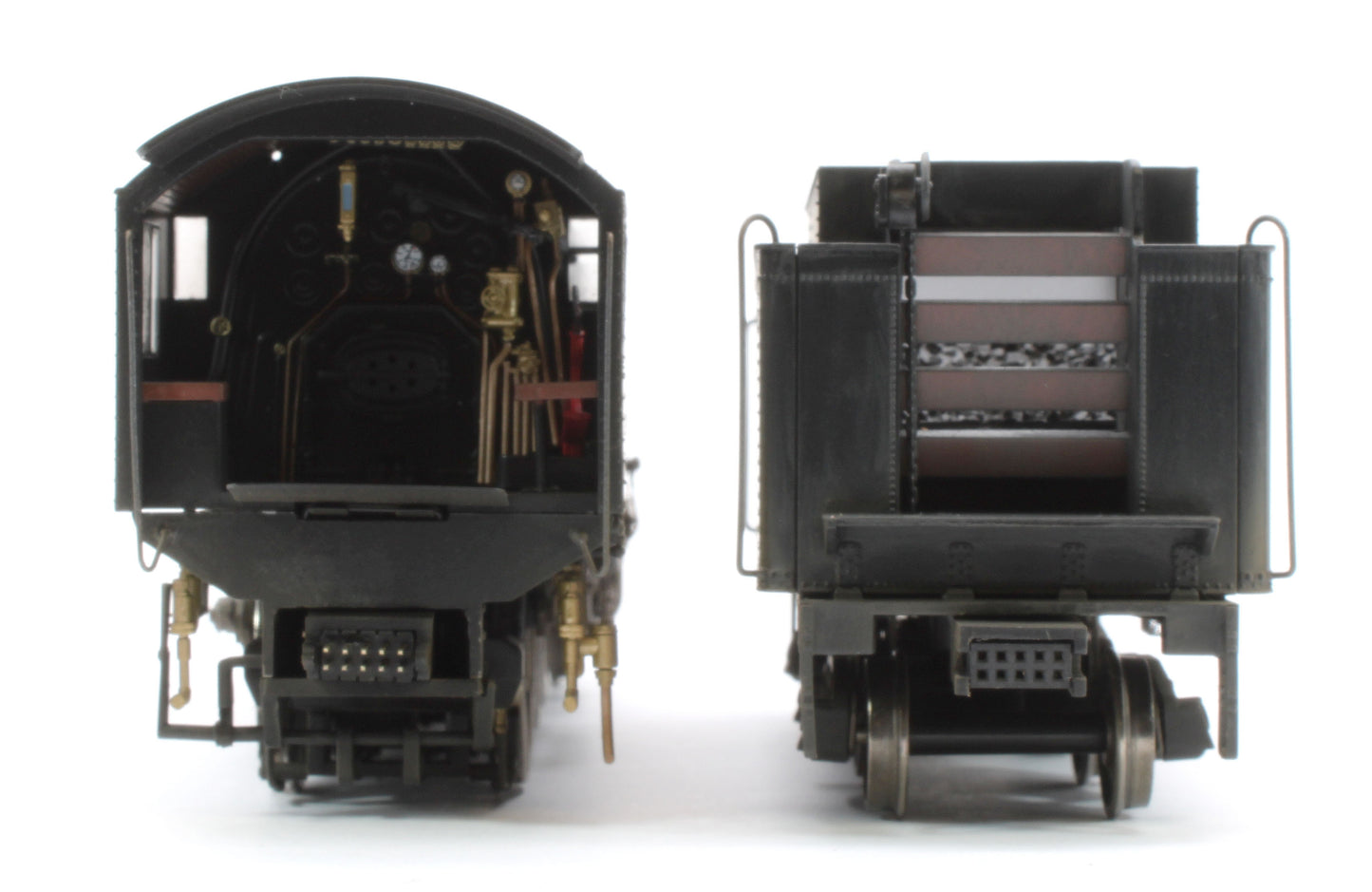 Bespoke Weathered 926013 USATC S160 2-8-0 'Pvt. H.J. O’Brien' Black with Transportation Corps U.S.A. on Tender No.2582 Steam Locomotive - Deluxe Weathered