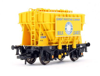 Pre-Owned 38-286 Set Of 3 Presflo 22T Cement Wagons Blue Circle Cement