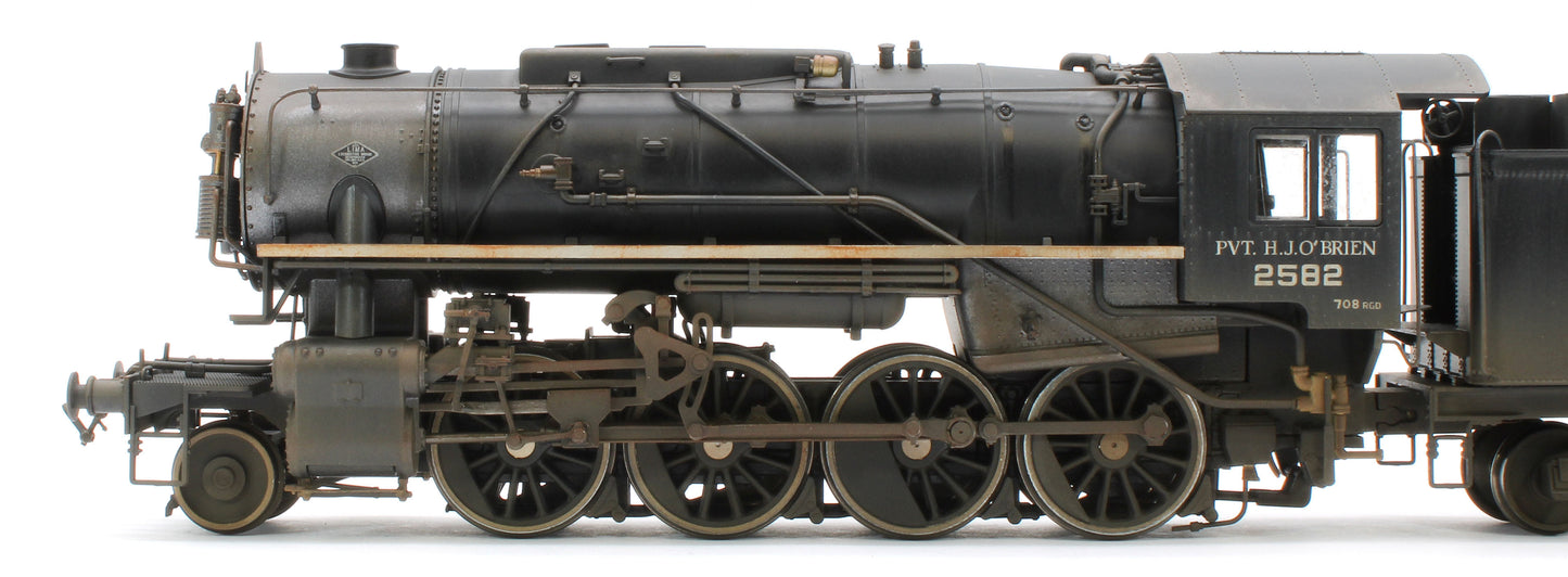 Bespoke Weathered 926013 USATC S160 2-8-0 'Pvt. H.J. O’Brien' Black with Transportation Corps U.S.A. on Tender No.2582 Steam Locomotive - Deluxe Weathered