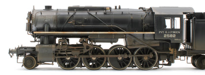 Bespoke Weathered 926013 USATC S160 2-8-0 'Pvt. H.J. O’Brien' Black with Transportation Corps U.S.A. on Tender No.2582 Steam Locomotive - Deluxe Weathered