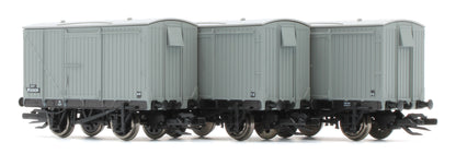 TTR61302 TT:120 Ex-LMS 9ft Wheelbase Unfitted BR Grey Vans - Pack of 6