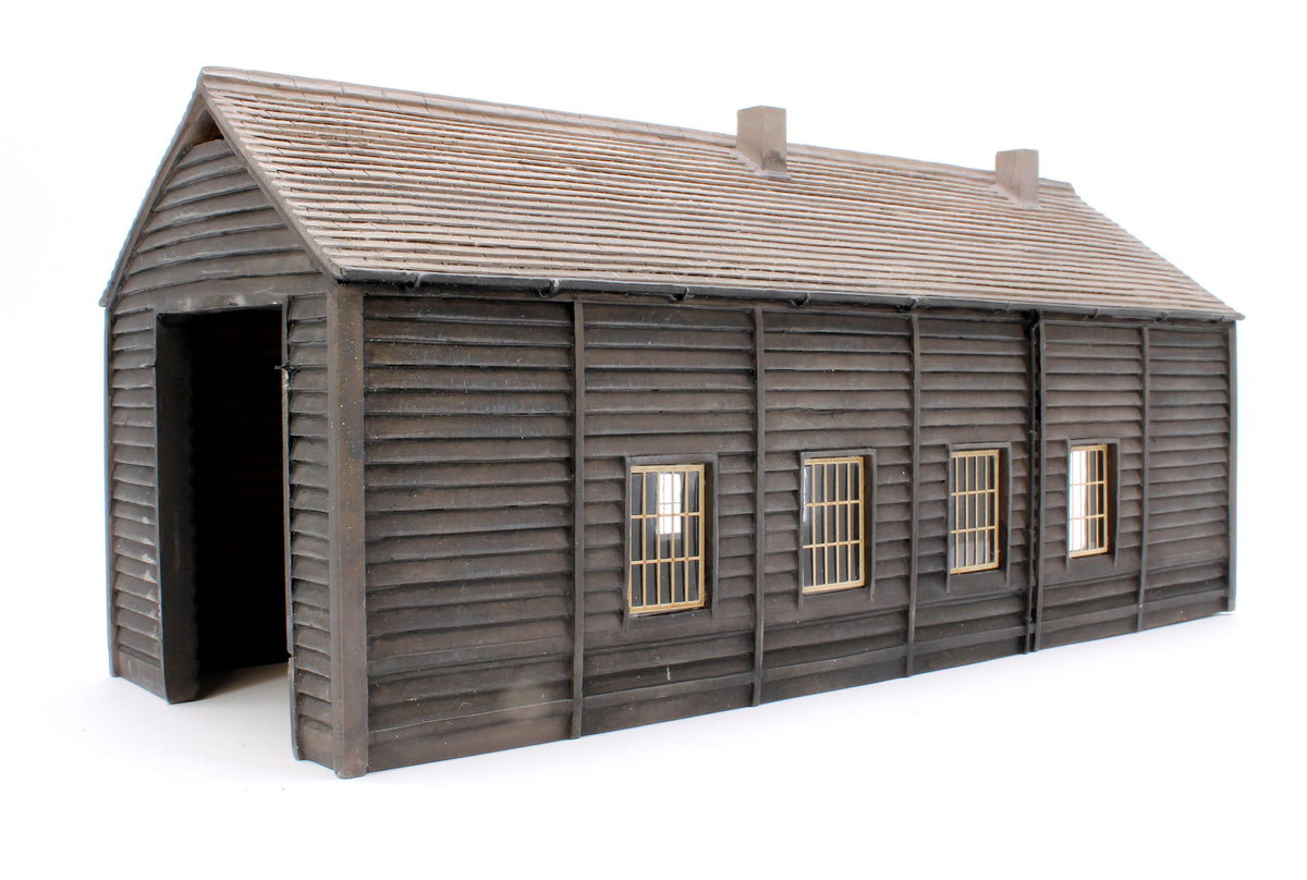 Pre-Owned Wooden Engine Shed