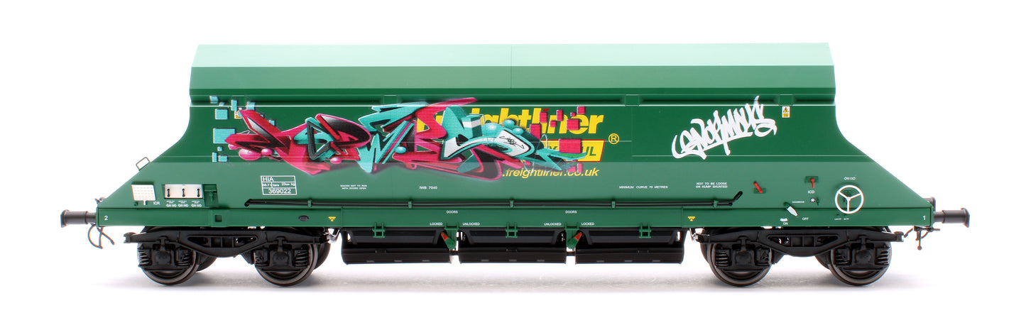 HIA Freightliner Green Heavy Haul Limestone Hopper 369022 Graffiti