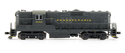 Pre-Owned GP9 Ph.2 Diesel Locomotive Pennsylvania - Road #7002