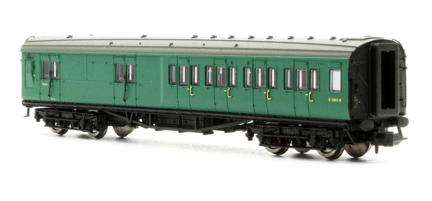 Pre-Owned 2P-012-356 Maunsell Coach BR Brake 3rd Class SR Green 3221