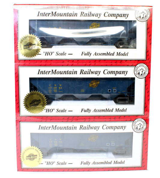 Pre-Owned Set Of 3 PS-2 4750 Covered Hoppers North Western