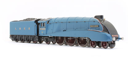 R2059 Pre-Owned LNER 4-6-2 Class A4 'Mallard' 4468 Steam Locomotive - Limited Edition