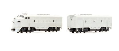 Pre-Owned F3 A+B Locomotive Set Undecorated