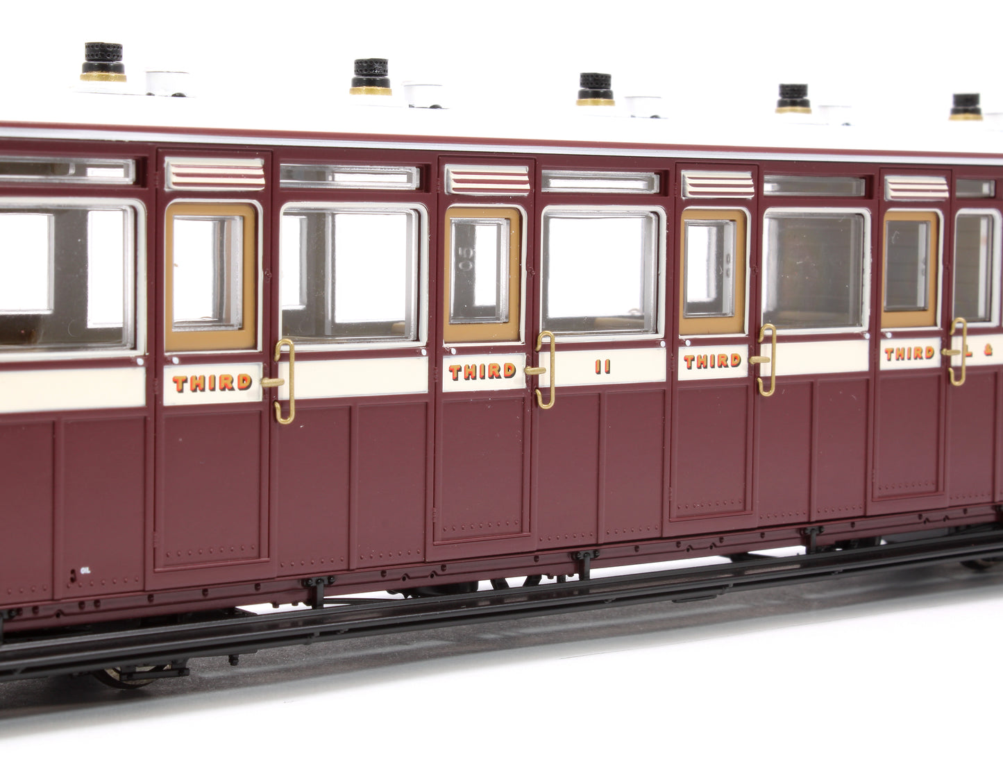 Lynton & Barnstaple All 3rd Red/Ivory No.11 1902-1922 DCC Fitted