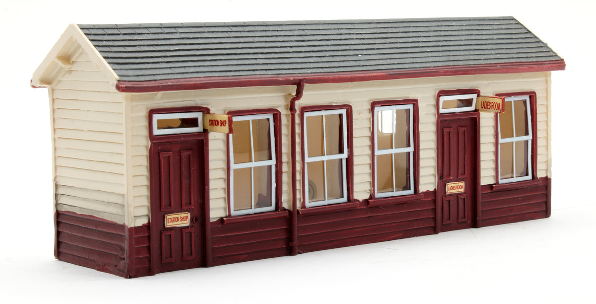 Pre-Owned R7233 Harry Potter Hogsmeade Waiting Room
