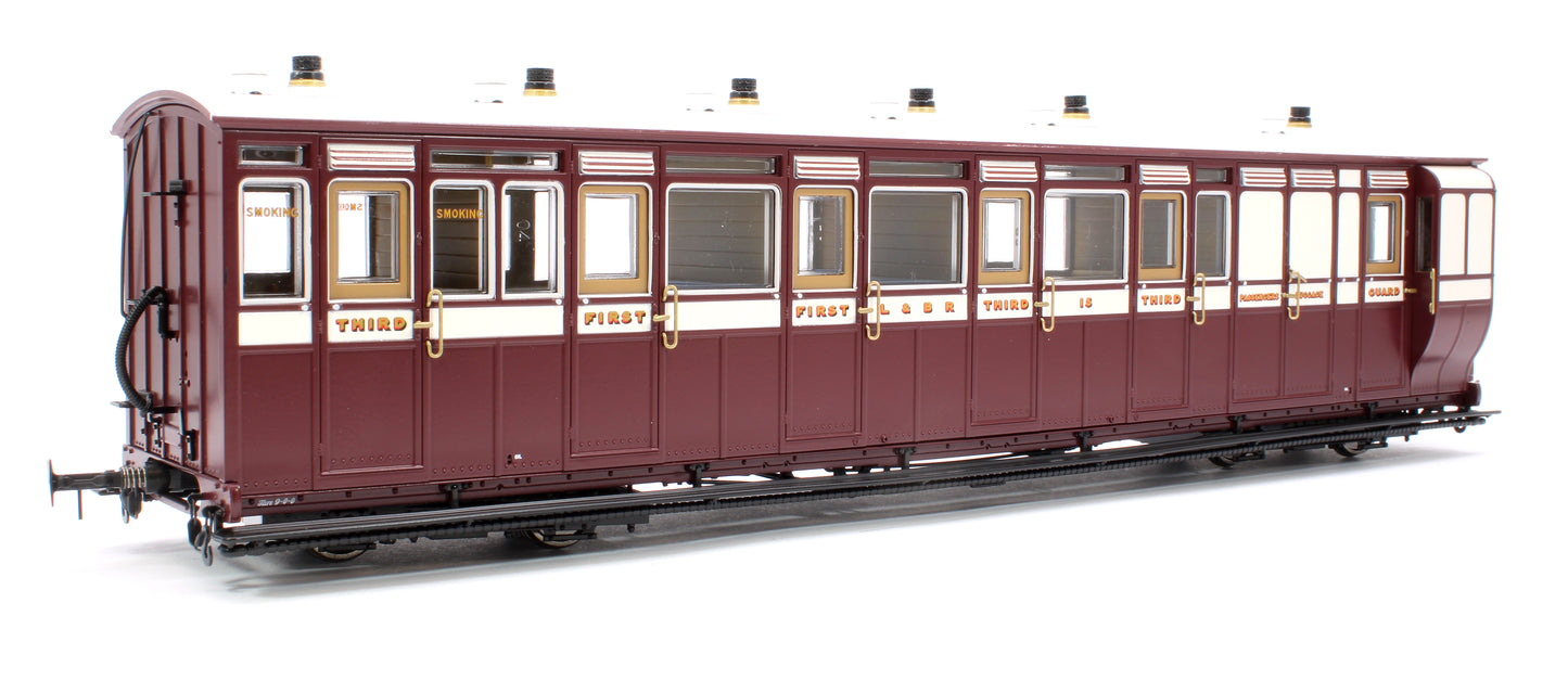 Lynton & Barnstaple Brake Composite Red/Ivory No.15 1902-1922 DCC Fitted