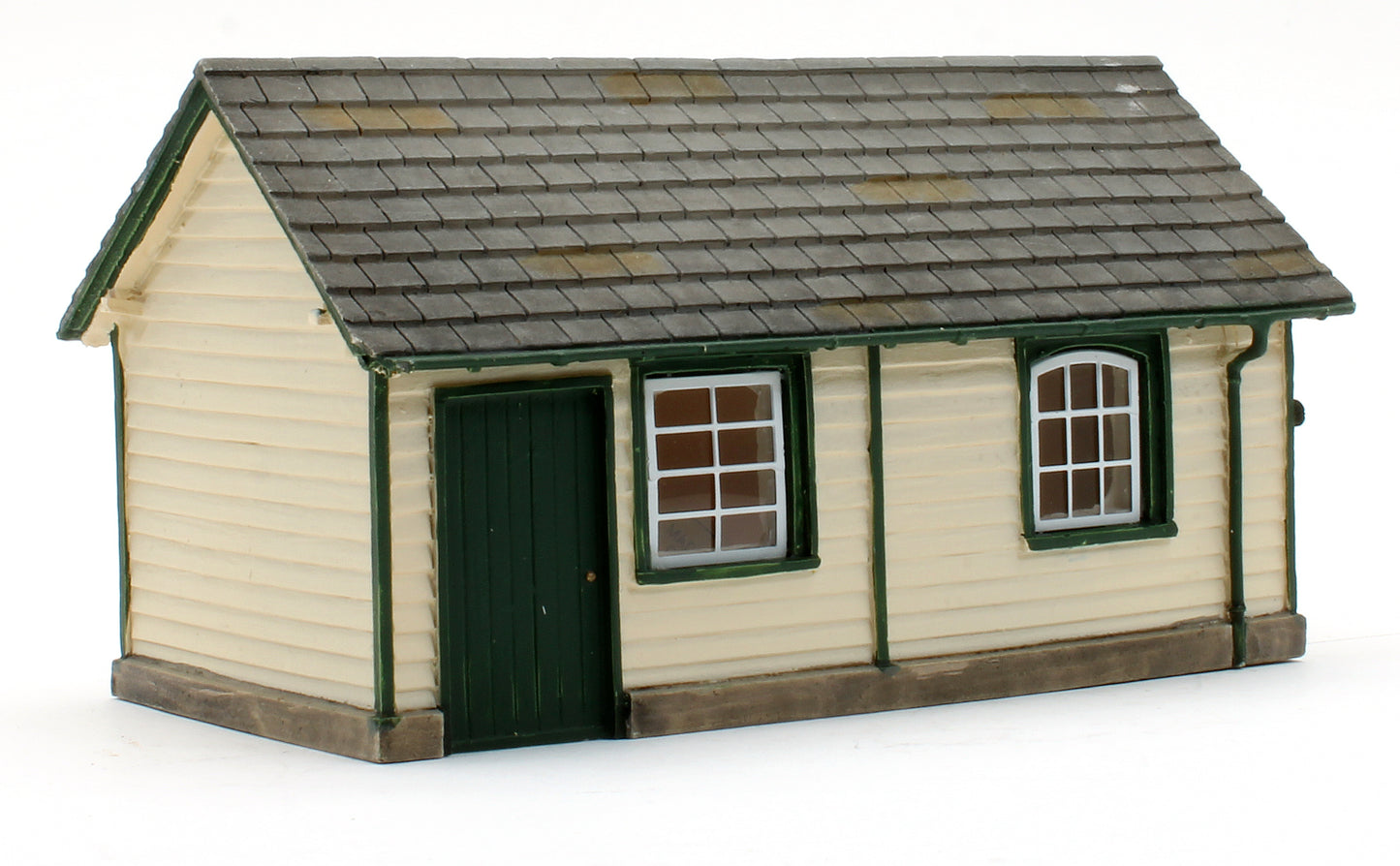 Pre-Owned 44-166 Shillingstone Parcel Office