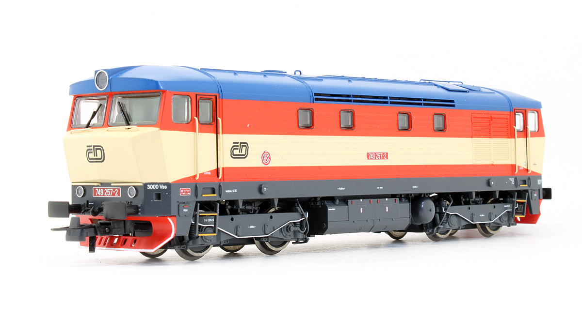 Pre-Owned CD 749 257-2 Diesel Locomotive