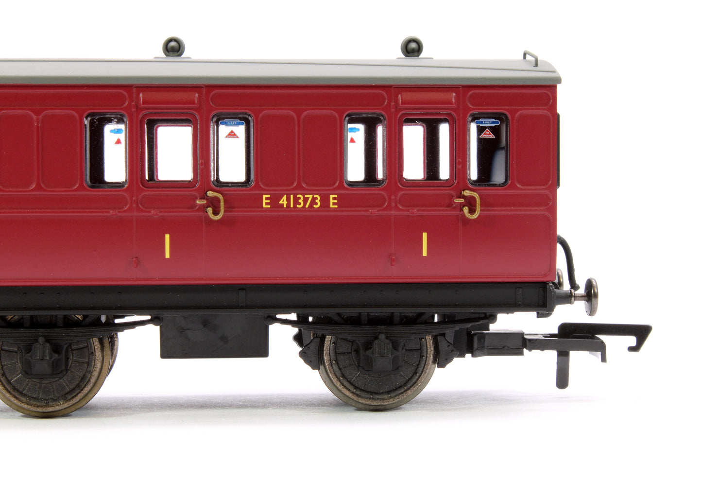 6 Wheel Coach 1st Class BR Crimson No.E41373