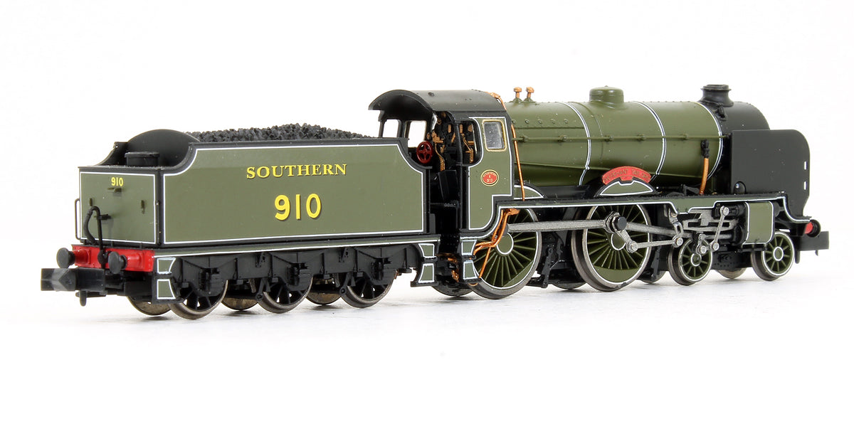 Pre-Owned Southern Maunsell Olive Green Schools 'Merchant Taylors' 910 Steam Locomotive - DCC Fitted