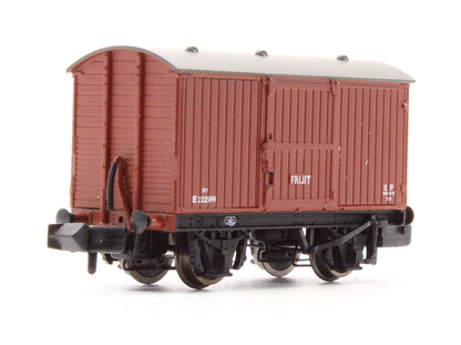 Pre-Owned 377-985 12T Eastern Ventilated Fruit Van BR Bauxite - Early - E222599