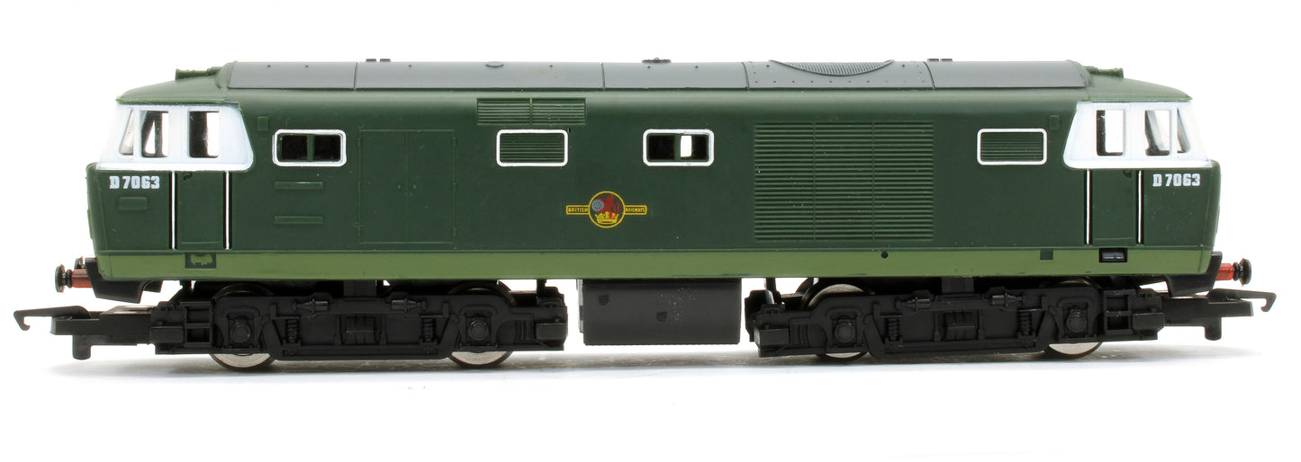Pre-Owned R074 Class 35 Hymek 'D7063' BR Green Diesel Locomotive