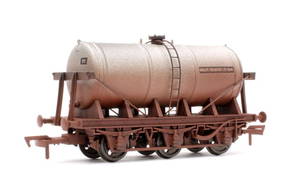 6 Wheel Milk Tank Unigate Creameries 70349 - Weathered