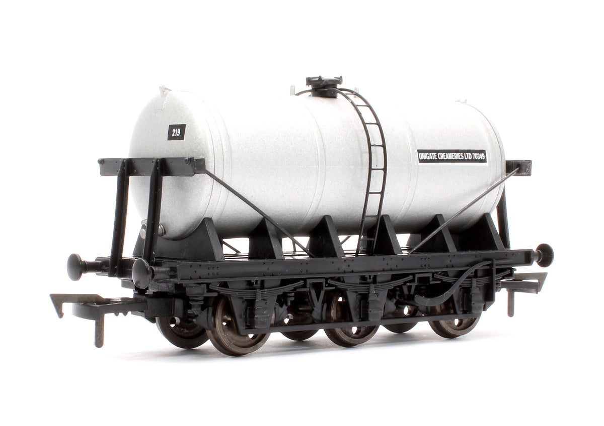 6 Wheel Milk Tank Unigate Creameries 70349