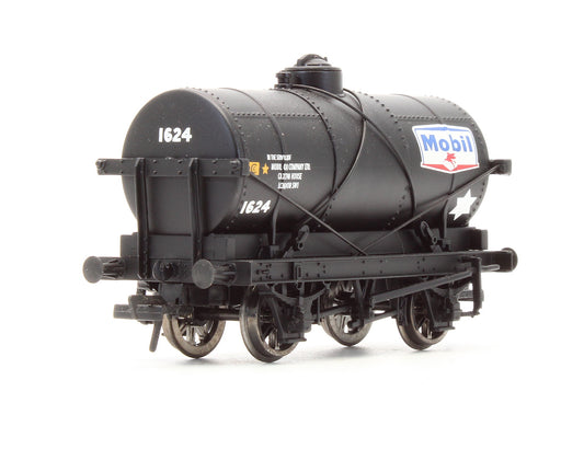 Pre-Owned 14 Ton Tank Wagon With Large Filler 'Mobil Oil' No.1624