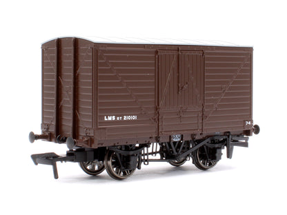 LNWR D88 10T Covered Van, LMS Bauxite (Post-1936) No.210101